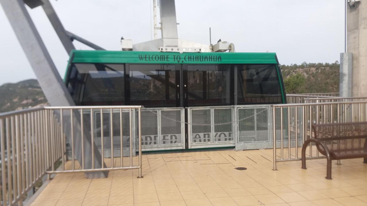Hotel Entronque Barrancas San Alonso Kültér fotó