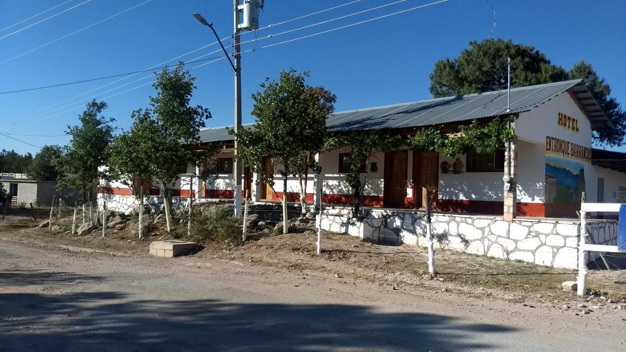 Hotel Entronque Barrancas San Alonso Kültér fotó
