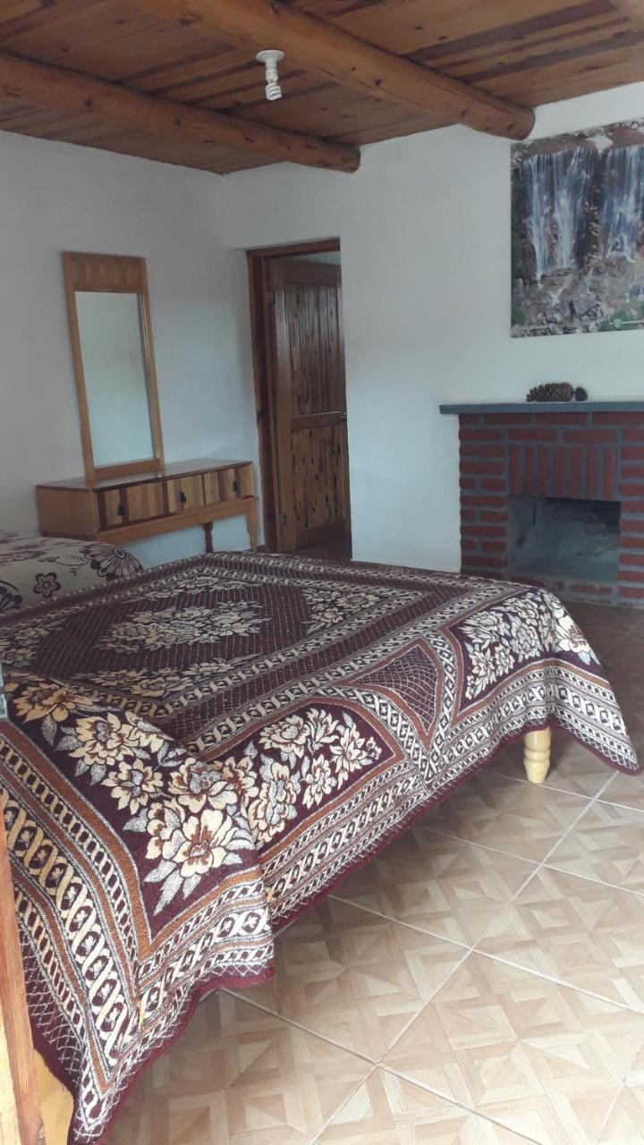 Hotel Entronque Barrancas San Alonso Kültér fotó
