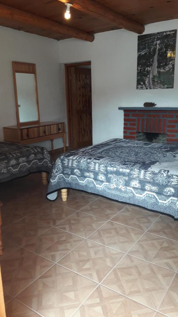 Hotel Entronque Barrancas San Alonso Kültér fotó